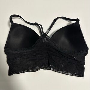 NWT Victoria’s Secret black lace bralette. Size small
